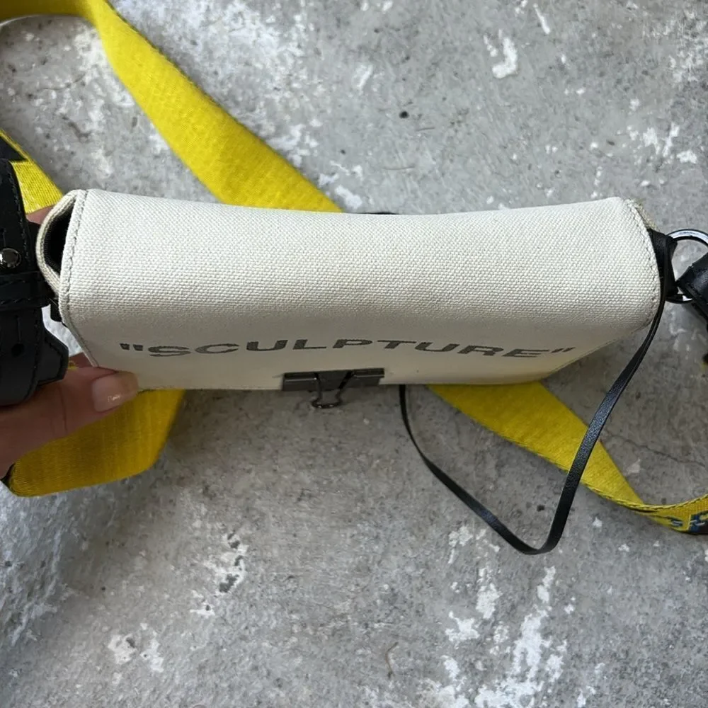 Off-White Virgil Abolh Sculpture canvas